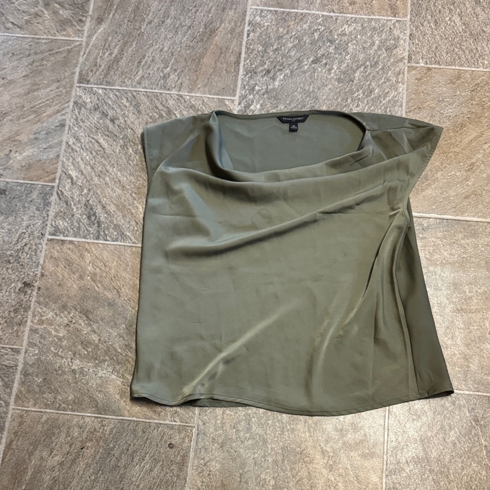 Banana Republic Sage Green Women's Blouse